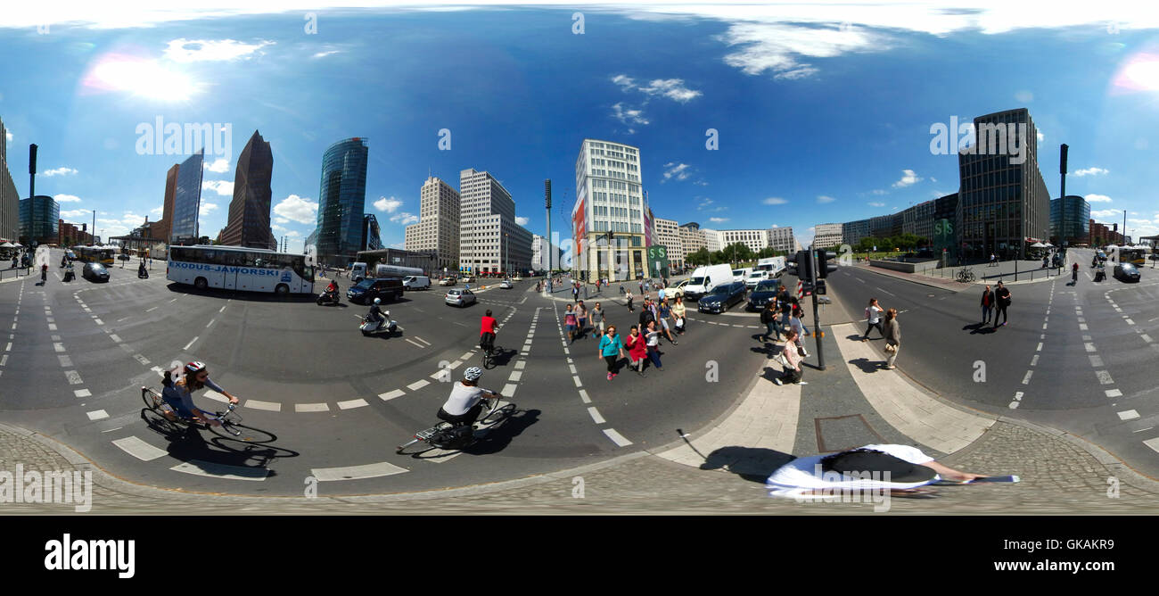 360 x 180 grad Panorama: Potsdamer Platz di Berlino. Foto Stock