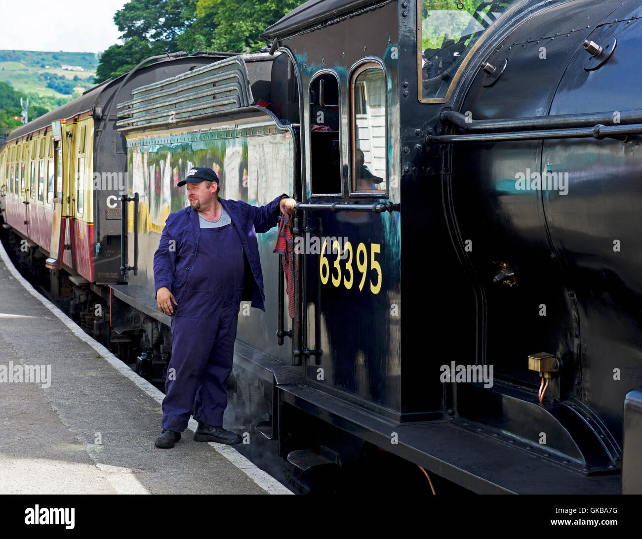 Motore a vapore a Grosmont stazione sulla North York Moors Steam Railway, North Yorkshire, Inghilterra, Regno Unito Foto Stock