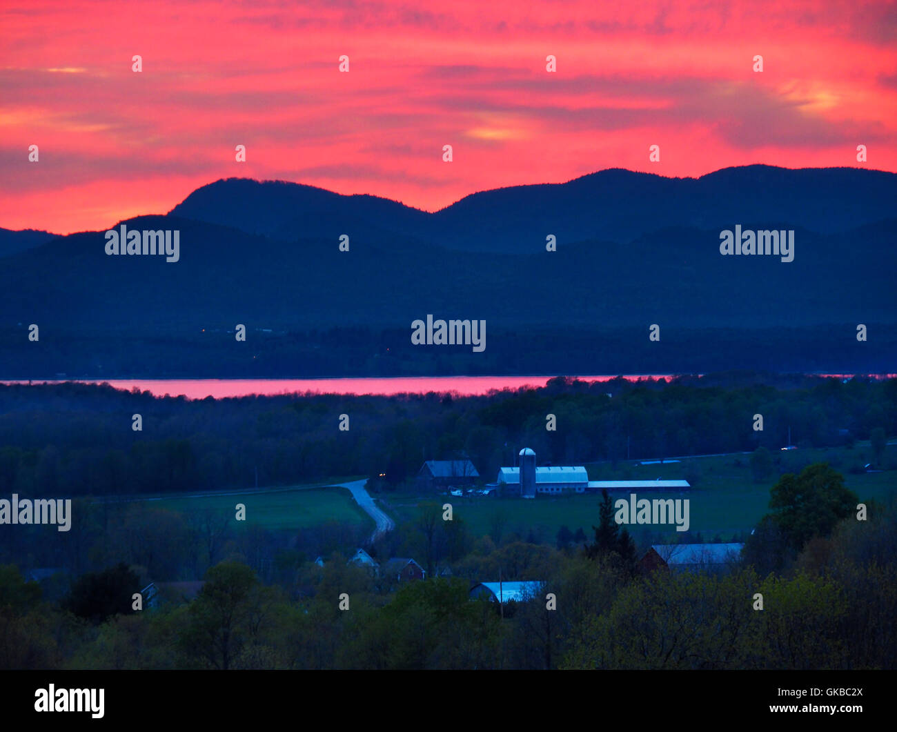 Sul Monte Philo, vista lago Champlain e i monti Adirondack, Charlotte, Vermont, USA Foto Stock