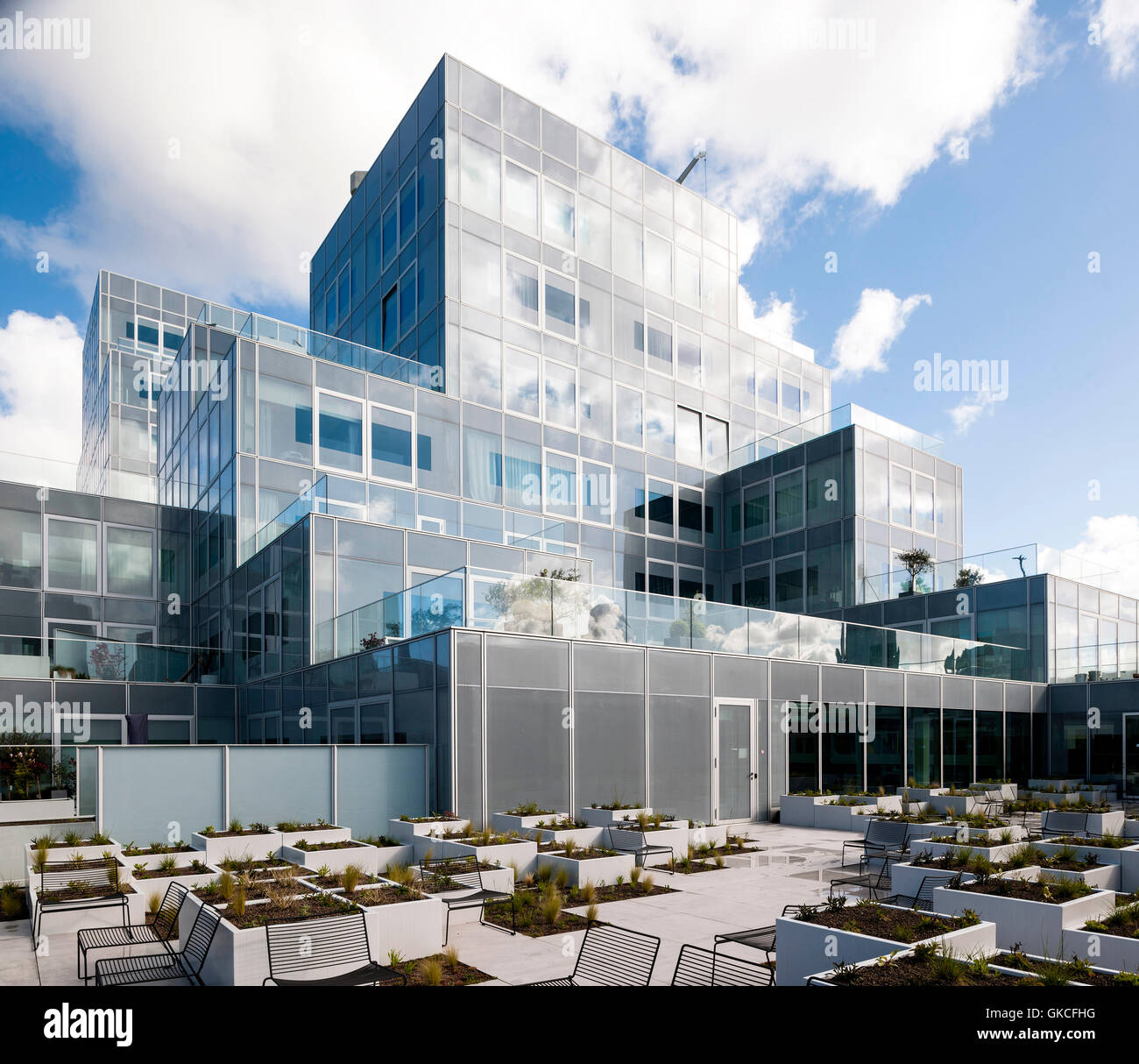 Vista di modulare di nuova costruzione come visto dalla terrazza. Timmerhuis, Rotterdam, Paesi Bassi. Architetto: OMA Rem Koolhaas, 2015. Foto Stock