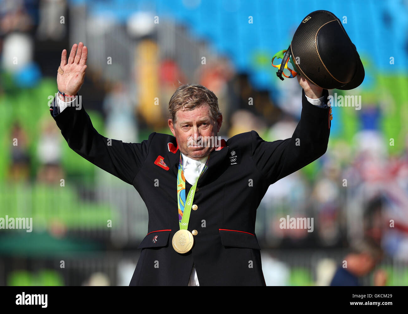 Gran Bretagna Nick Skelton ha vinto una medaglia di oro su grande stella nei singoli showjumping all'Olympic centro equestre al quattordicesimo giorno del Rio Giochi olimpici, Brasile. Foto Stock