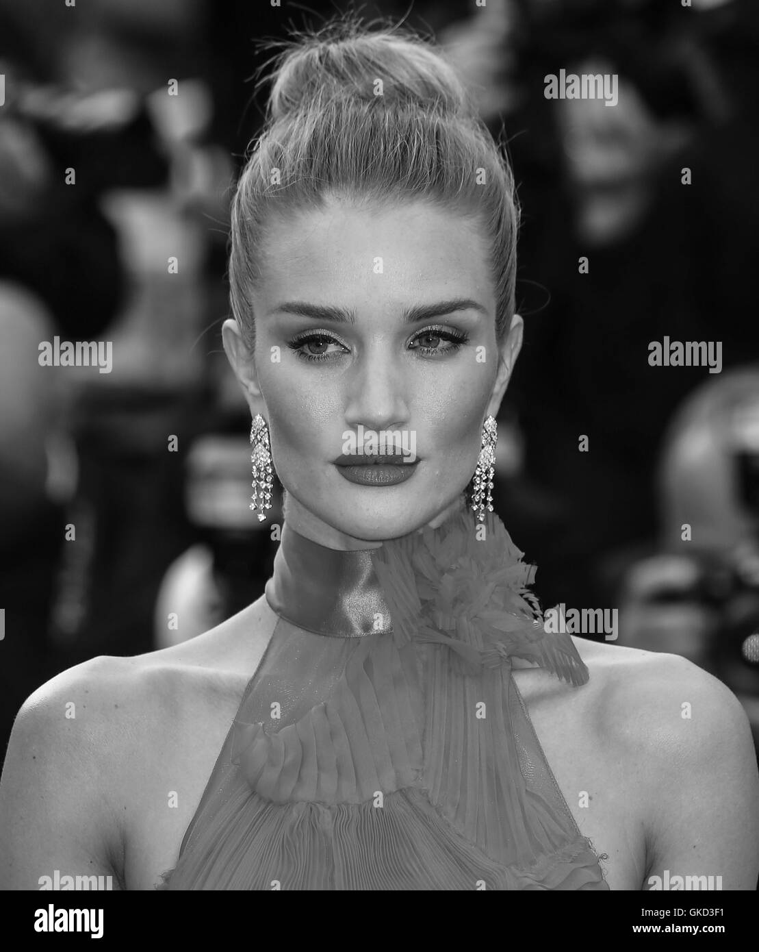 Il tappeto rosso arrivi per lo screening di 'La Fille Inconnue' durante la 69a Cannes Film Festival con: Rosie Huntington-Whiteley dove: Cannes, Francia Quando: 18 Maggio 2016 Foto Stock