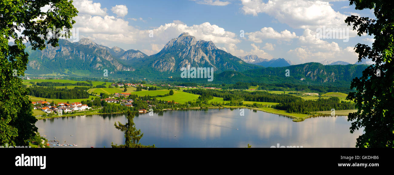 Panorama alpino con hopfensee verso fussen Foto Stock