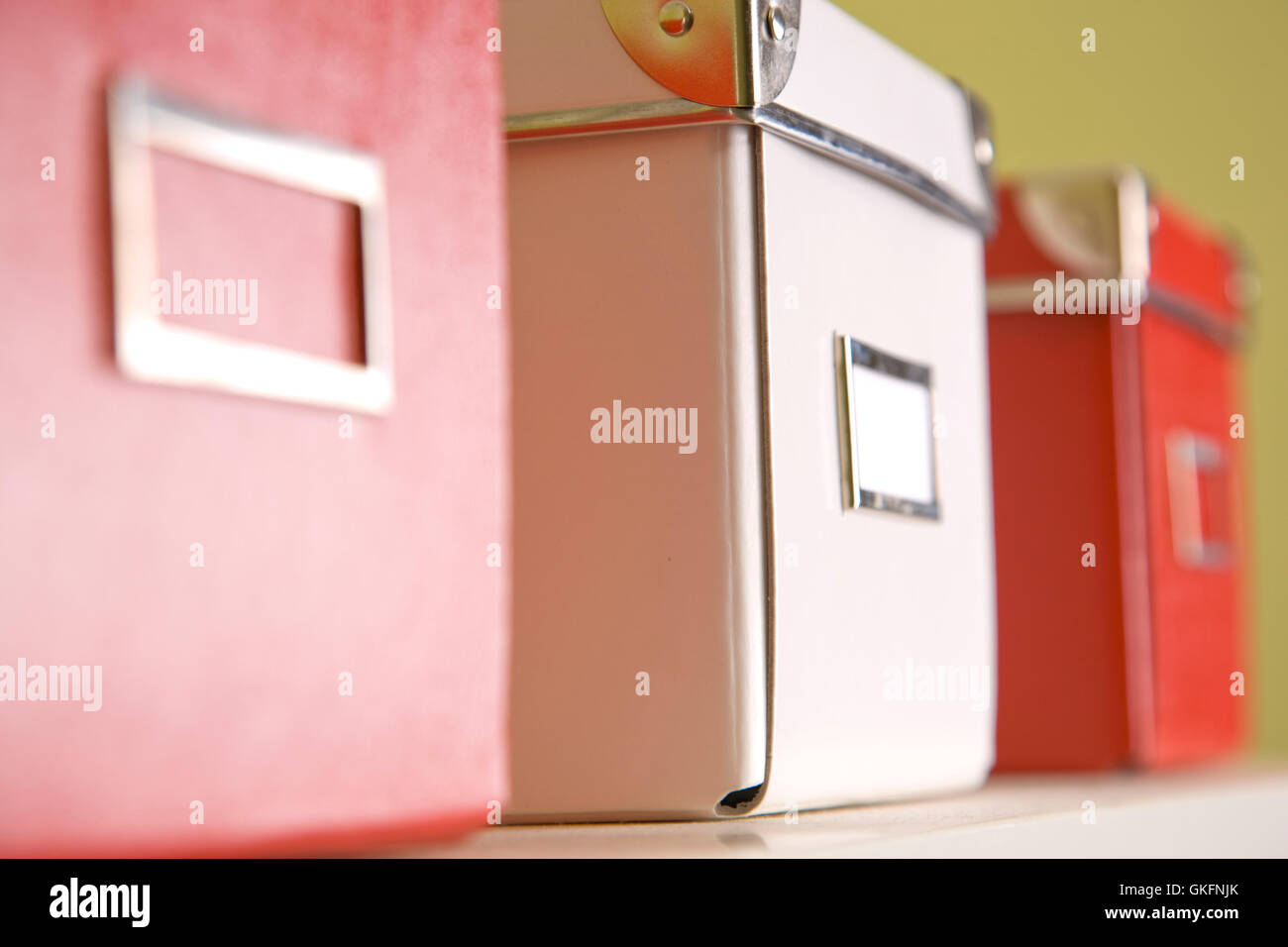 Archivio aziendale caselle sul ripiano Foto Stock