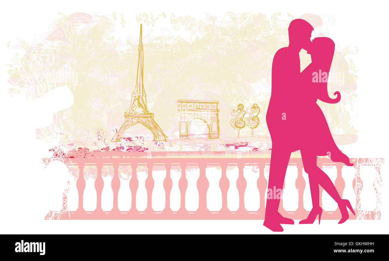 Coppia romantica a Parigi kissing vicino alla Torre Eiffel. Foto Stock