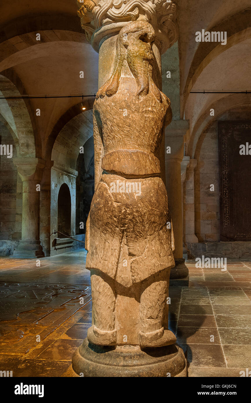 Gigante Finn nella cripta della cattedrale di Lund Foto Stock