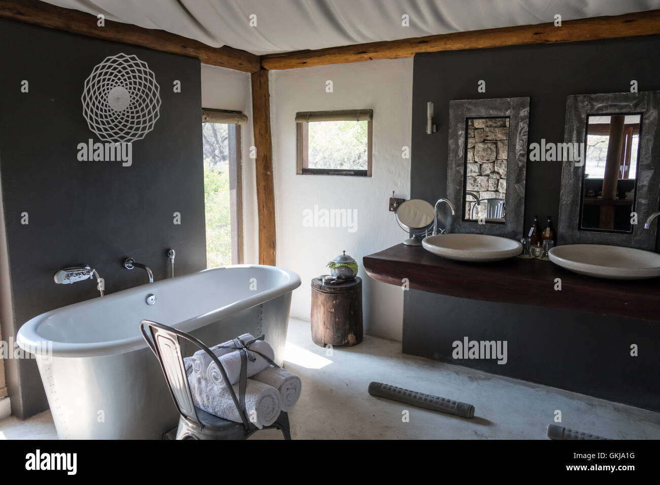 Bagno, Onguma Tented Camp, Namibia Foto Stock