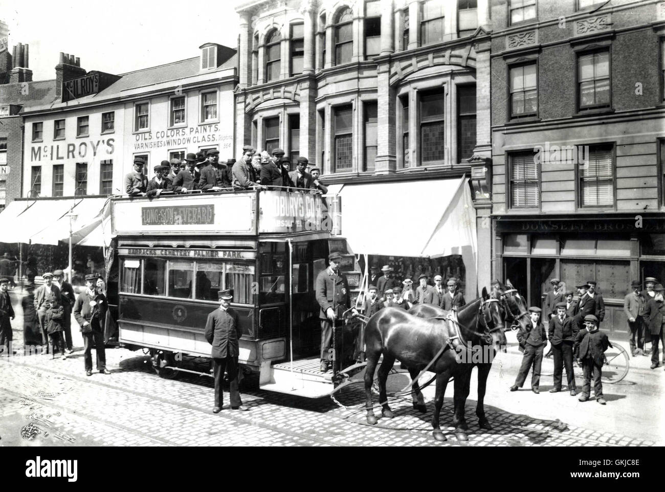 Cavallo e tram in Broad Street, Reading, Berkshire circa 1900. Foto: Walton Adams Foto Stock