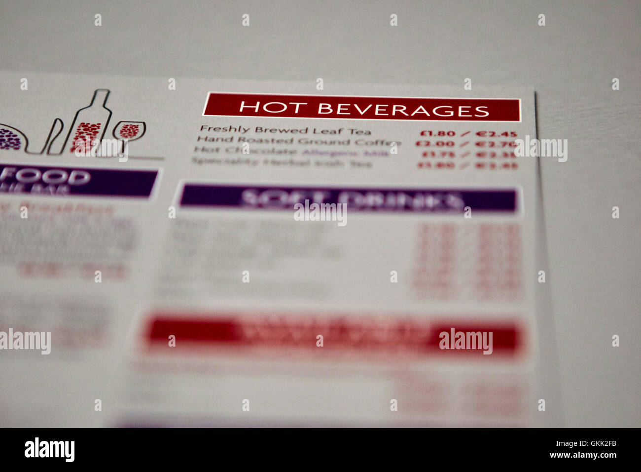 Bevande calde menu a bordo di un treno Foto Stock