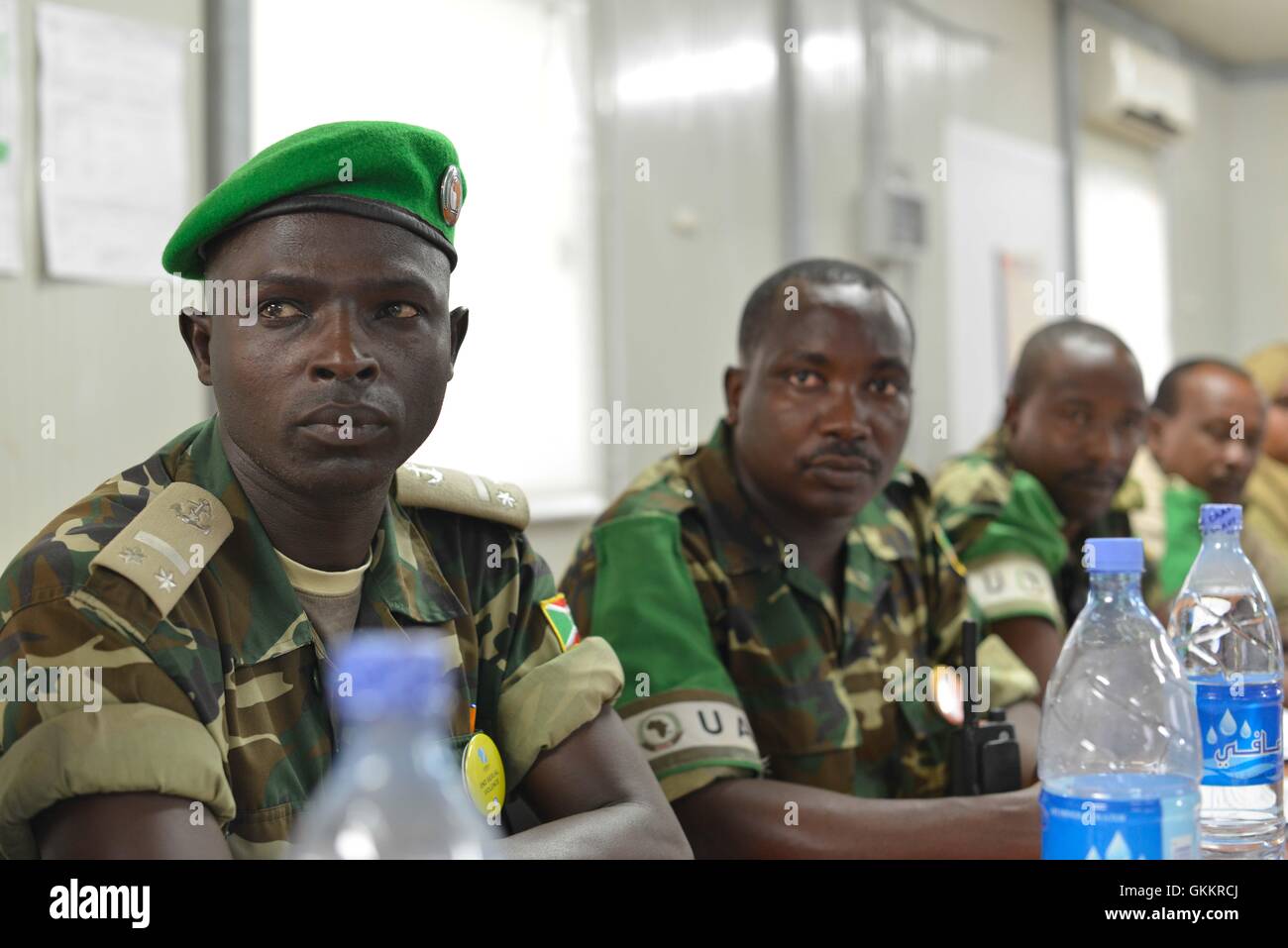 Il 26 febbraio 2016, gli ufficiali dell'AMISOM Gender Focal Point hanno partecipato a un workshop a Mogadiscio volto a promuovere l'equità di genere, la pace e la sicurezza. La formazione fa parte degli sforzi dell’AMISOM volti a sostenere la costruzione della pace inclusiva di genere in Somalia. Foto Stock
