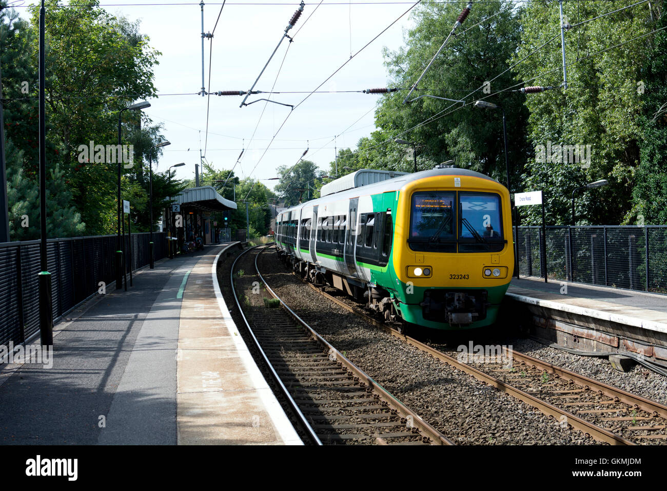 London Midland treno a Chester Road station, Birmingham, Regno Unito Foto Stock