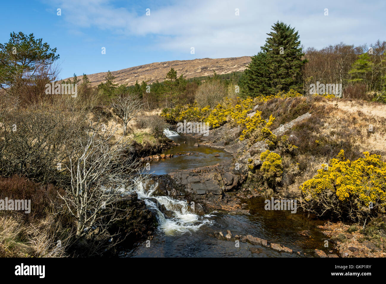 Il Kinloch River, Kinloch Glen, Isola di Rum, Ebridi Interne, Scotland, Regno Unito Foto Stock