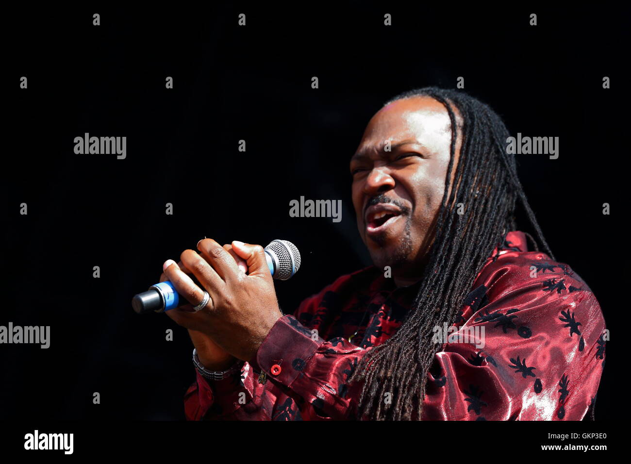 Festival di riavvolgimento, Henley-on-Thames, Oxfordshire, Regno Unito. La messa a terra, Wind & Fire Experience feat. Al Mckay tutte le stelle. La musica al suo meglio © Uwe Deffner/Alamy Live News Credito: Uwe Deffner/Alamy Live News Foto Stock