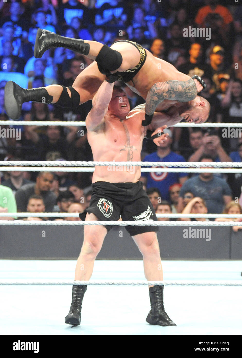 New York, Stati Uniti d'America. 21 Agosto, 2016. Brock Lesnar battaglie Randy Orton a WWE SummerSlam 2016 presso la Barclays Center su agosto 21 , 2016 a Brooklyn, New York. Photo credit: John Palmer/ MediaPunch Credito: MediaPunch Inc/Alamy Live News Foto Stock