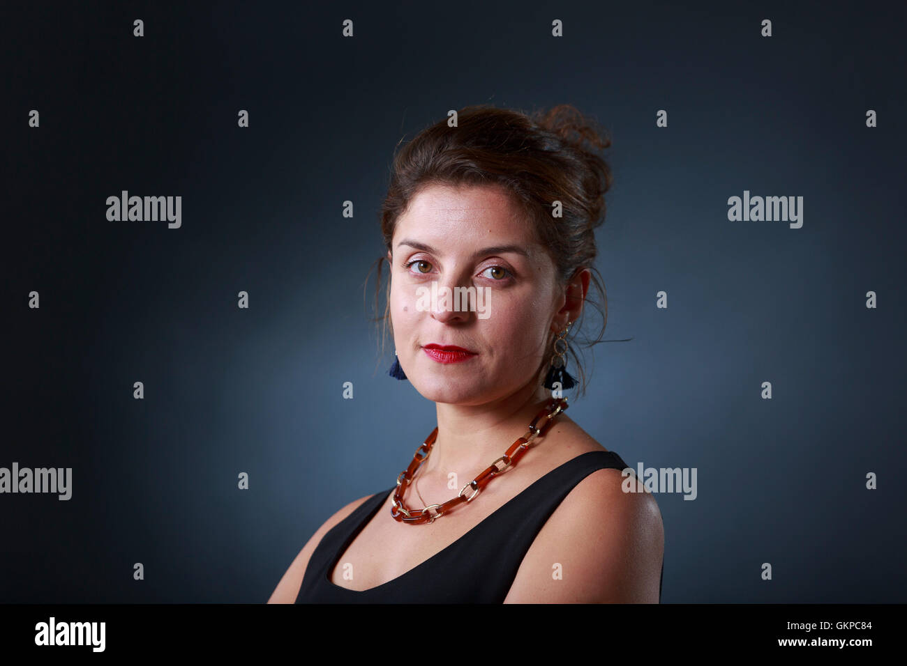 Edinburgh, Regno Unito. Il 22 agosto 2016. Edinburgh International Book Festival il giorno 9. Edinburgh International Book Festival si svolge a Charlotte Square Gardens. Edimburgo. Foto di Jessie Burton. Pak@ Mera/Alamy Live News Foto Stock