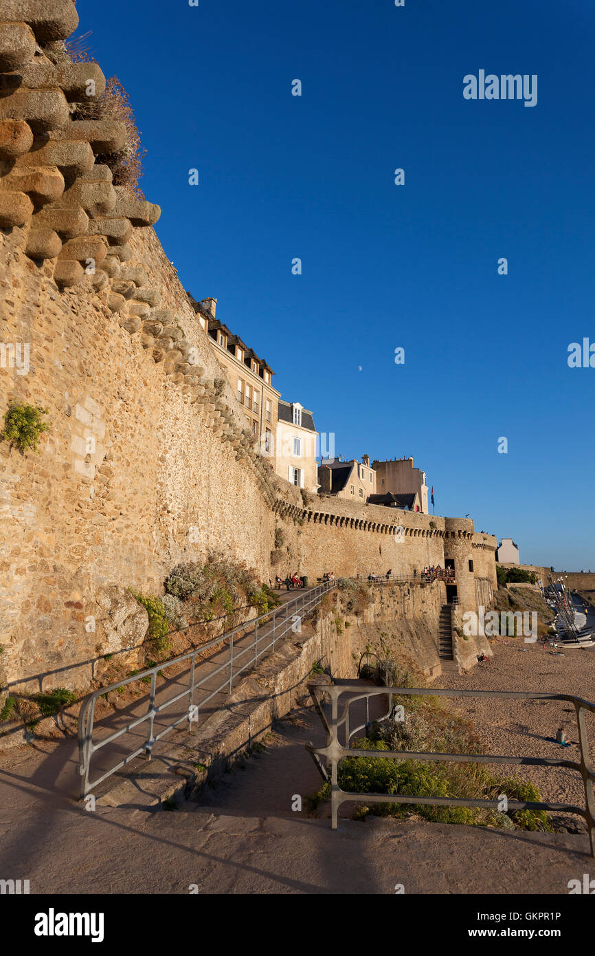 Pareti di Saint-Malo, Ille-et-Vilaine, Bretagna, Francia Foto Stock