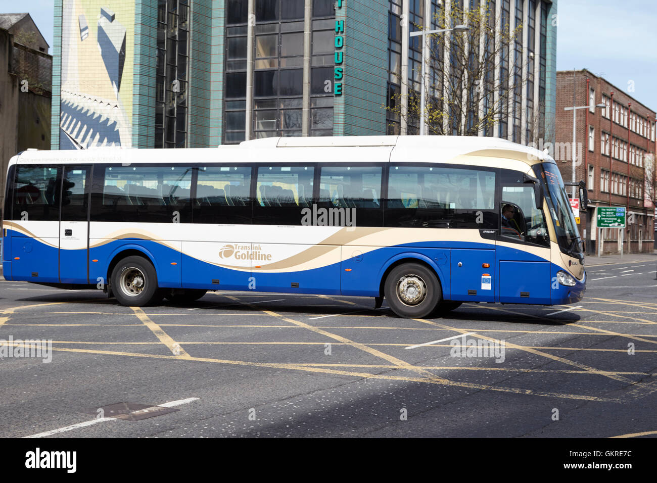Ulsterbus translink goldline servizio di pullman a Belfast City Centre Foto Stock