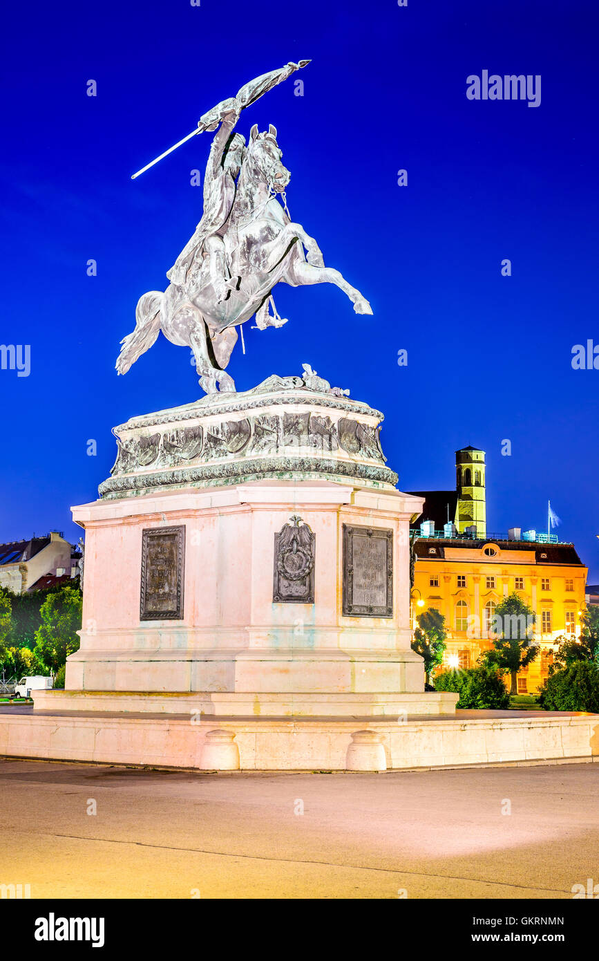 Vienna, Austria. Statua di Arciduca Karl-Ludwig-John sulla Heldenplatz, Wien. Foto Stock