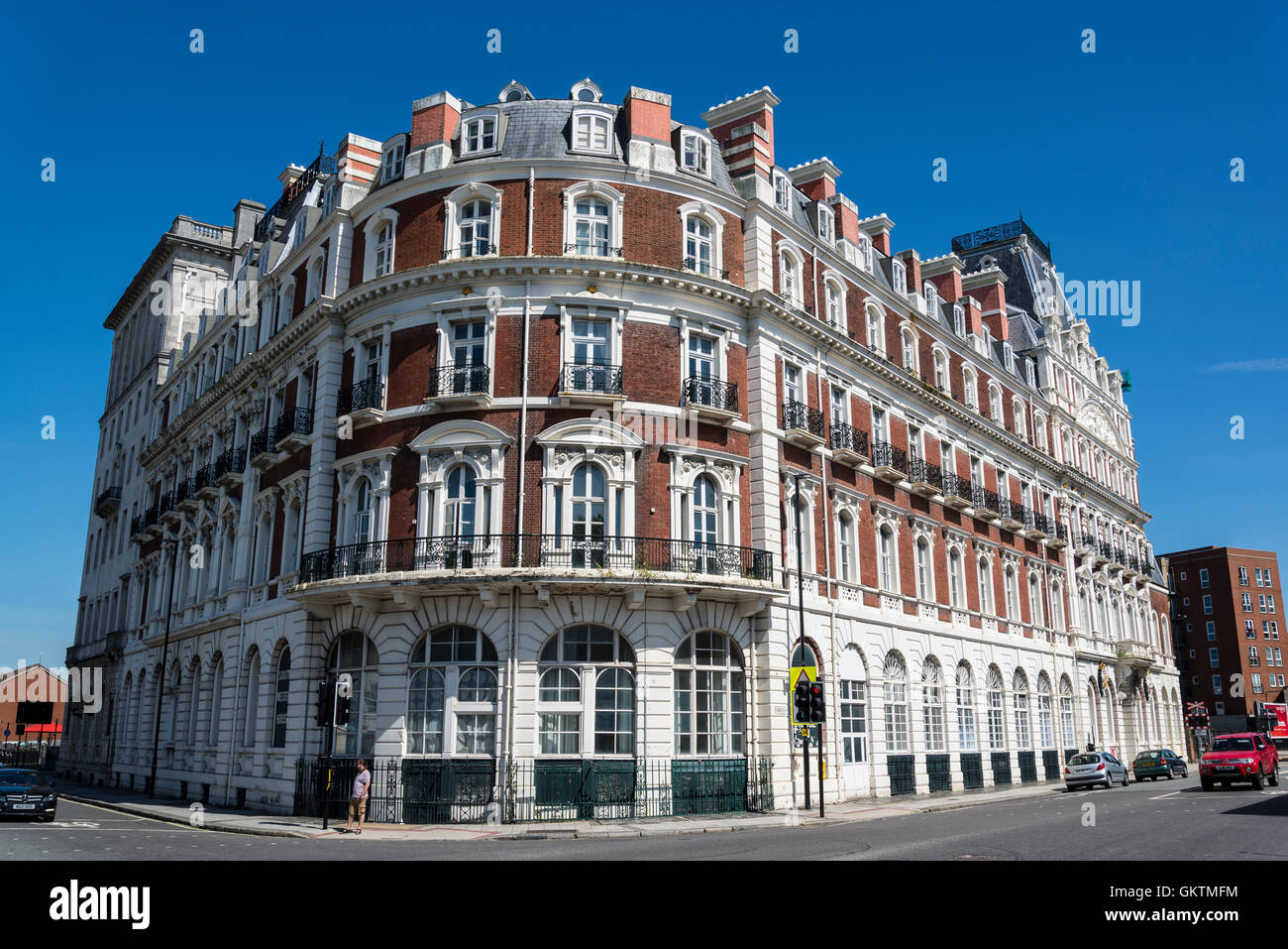 South Western House, un ex albergo ora ospita appartamenti residenziali, Southampton, Hampshire, Inghilterra, Regno Unito Foto Stock