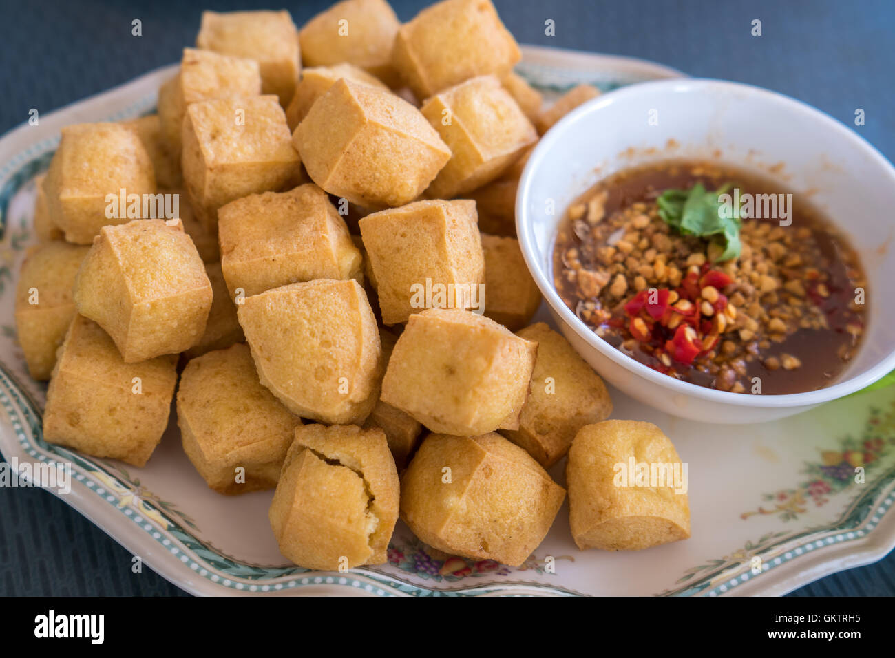 tofu fritto Foto Stock