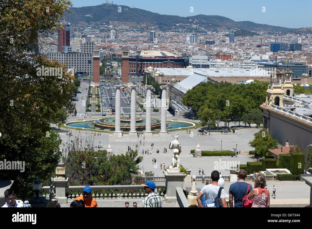 Vista dal Museo Nazionale d'Arte a Plaça de Espanya, Barcellona, Spagna Foto Stock