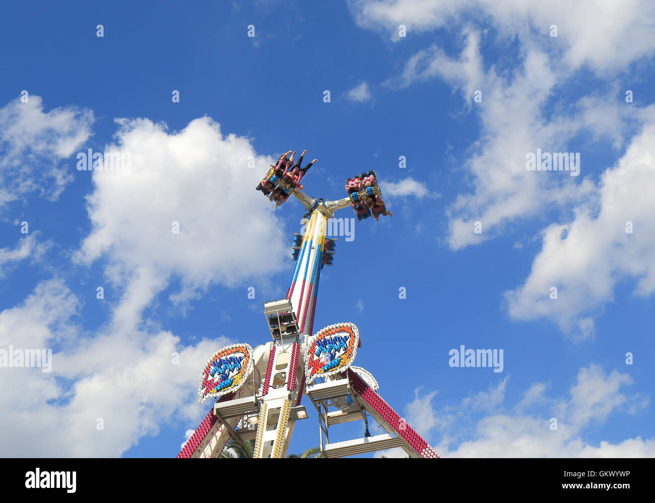 Persone godere di attrazioni a Moomba Festival a Melbourne in Australia. Foto Stock