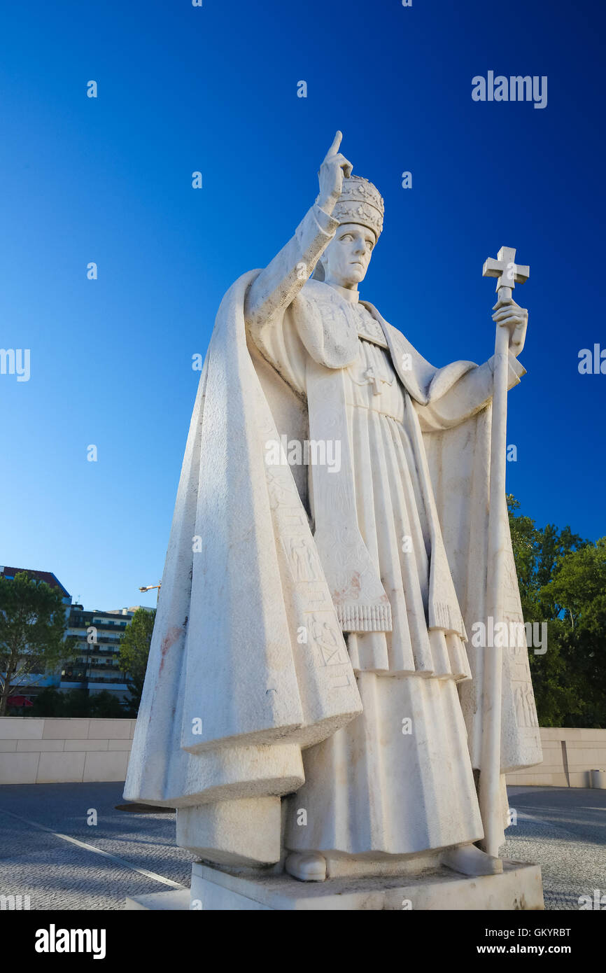La statua di Papa Pio XII (1876 - 1958) presso il Santuario di Fatima in Portogallo. Foto Stock