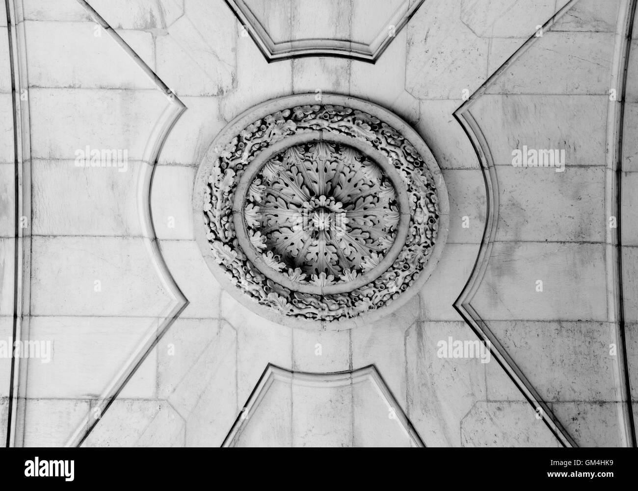 Particolare del soffitto della Rua Augusta Arch, una pietra arco trionfale-come edificio di interesse storico e di attrazione principale sulla Praca Foto Stock