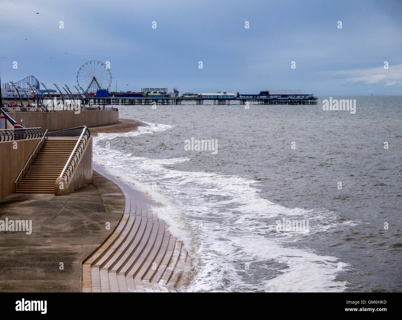 Central Pier di Blackpool. Foto Stock