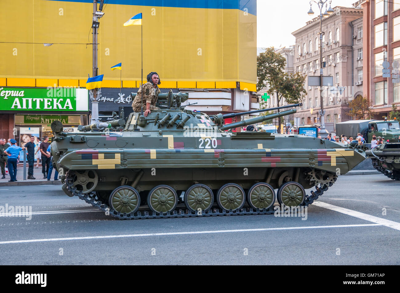 Le prove per la parata militare per la festa dell Indipendenza sul Khreshchatyk a Kiev in Ucraina. Foto Stock