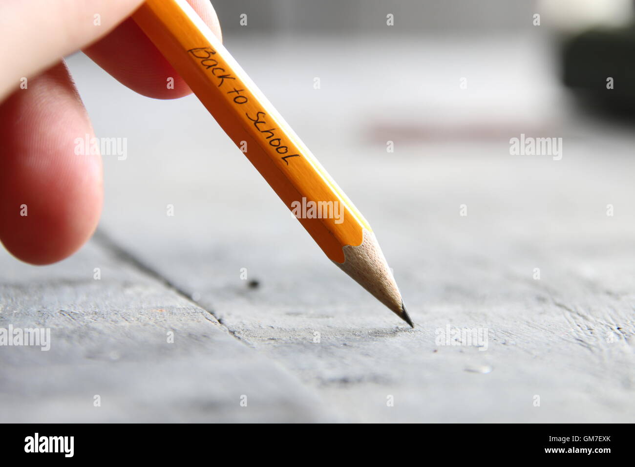 Si torna a scuola - scritto a matita Foto Stock