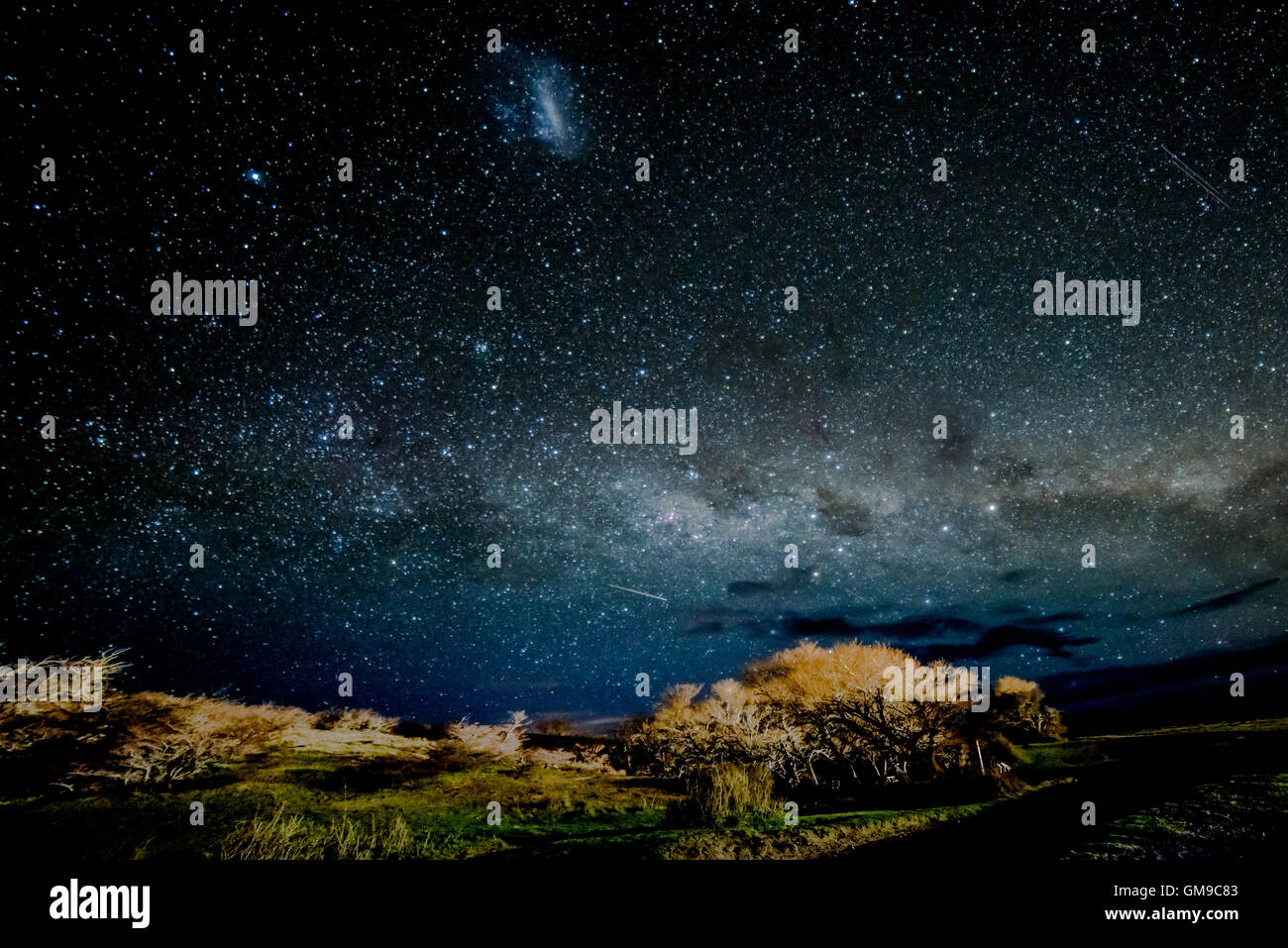 Via Lattea stelle di notte sulla Patagonia Cile Foto stock - Alamy