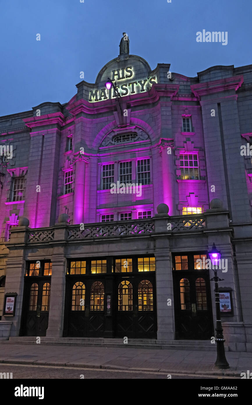 Il suo teatro Majestys, Aberdeen City Centre, Scotland, Regno Unito durante la notte Foto Stock