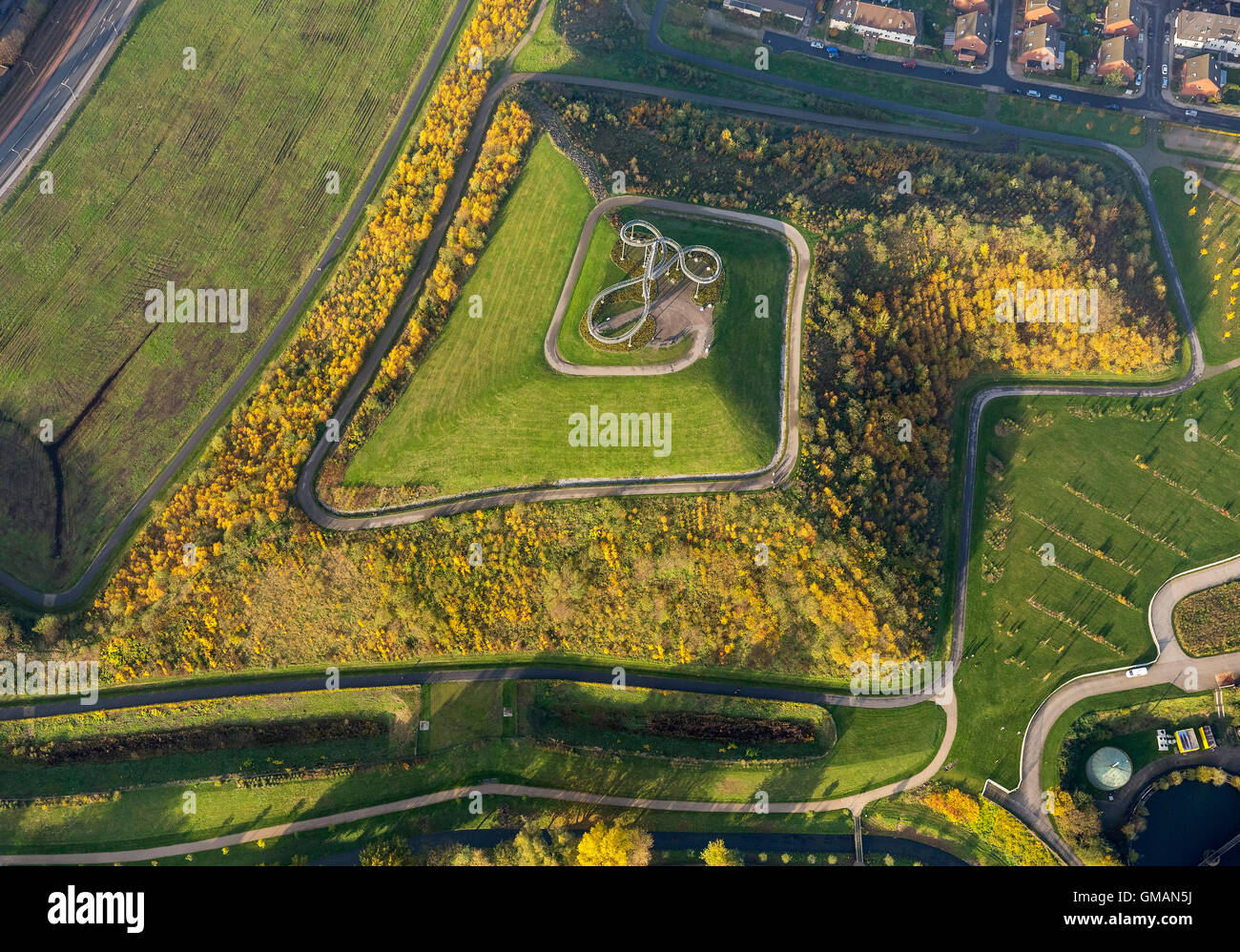 Foto aerea, Tiger e Turtle Magic Mountain, Landmarke Angerpark, Antenna di Duisburg, la zona della Ruhr, Renania settentrionale-Vestfalia Foto Stock