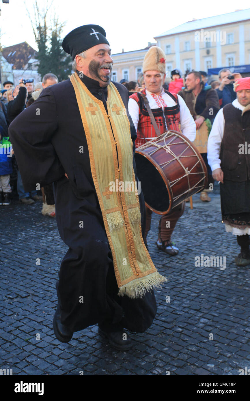 Per coloro che godono di un festival del martedì grasso (Martedì grasso) che segna l'inizio di quaranta giorni di digiuno (Mercoledì delle Ceneri) in Slovacchia. Foto Stock