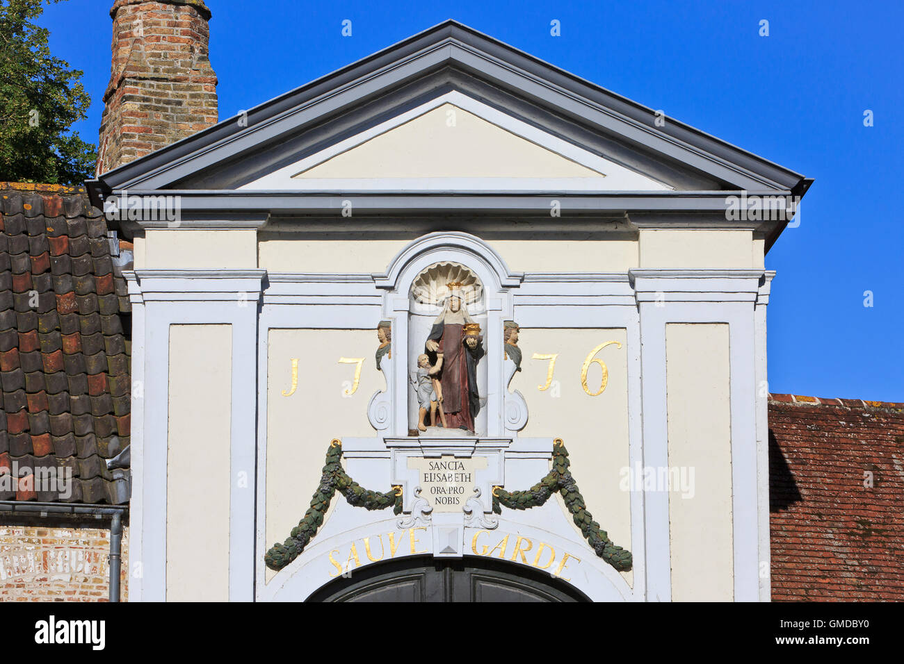 L'ingresso principale al beghinaggio principesca dieci Wijngaerde (1245) a Bruges, Belgio Foto Stock
