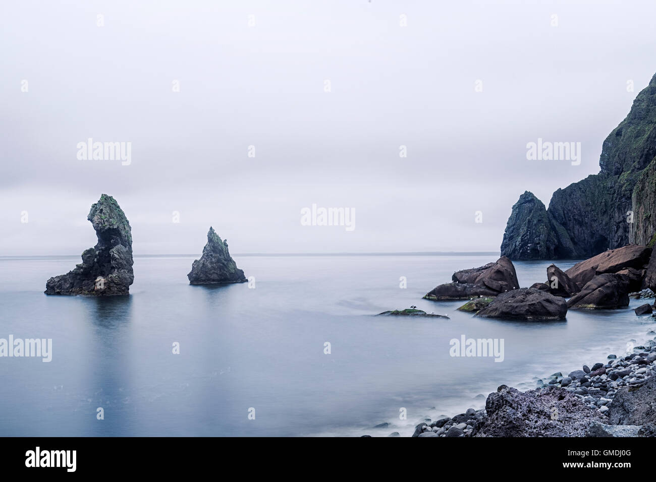 La formazione di lava nella costa nord di Heimaey, Vestmannaeyjar, Islanda Foto Stock