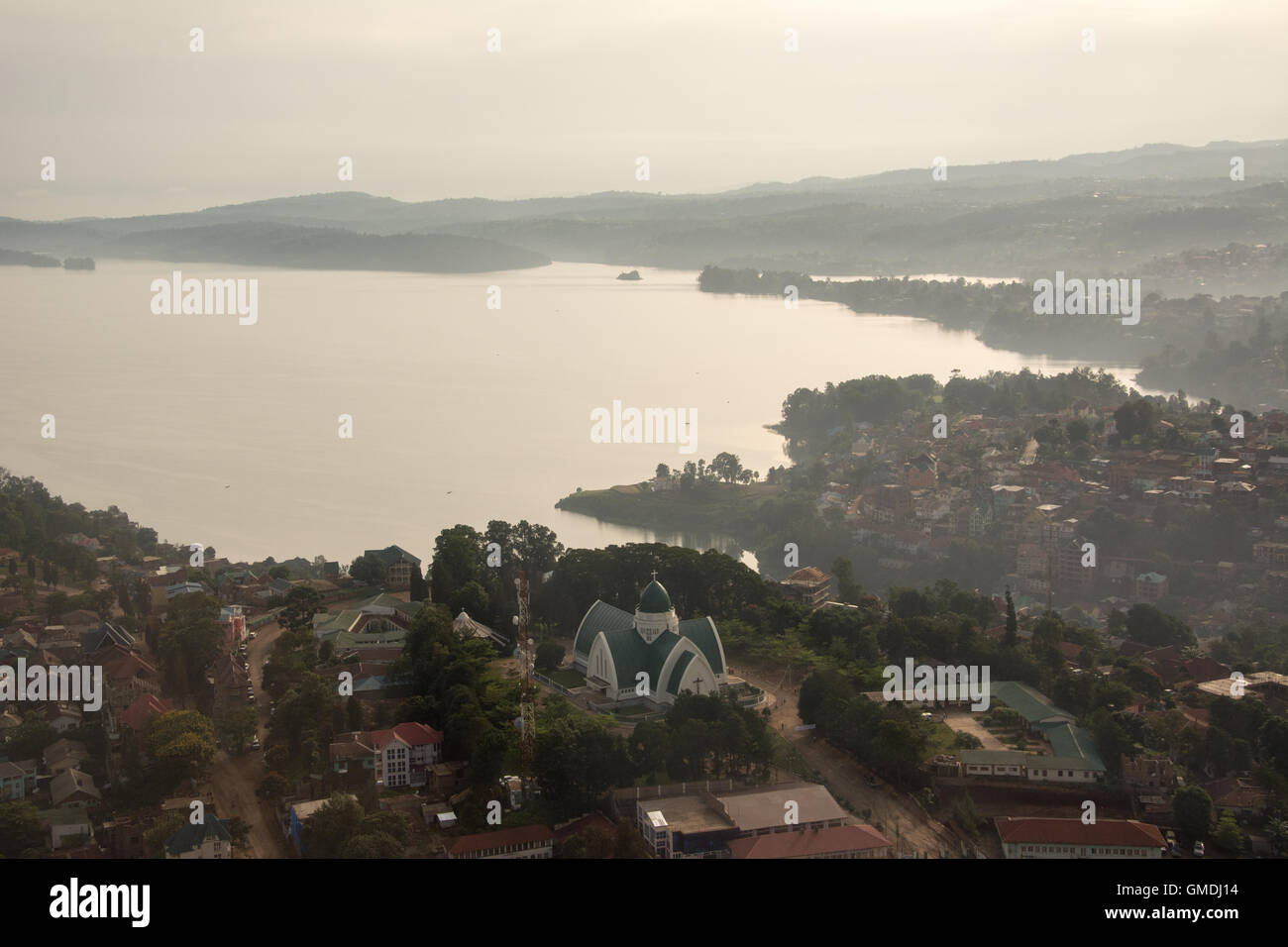 La città di Bukavu, provincia di Kivu Sud, nella Repubblica democratica del Congo. Foto Stock
