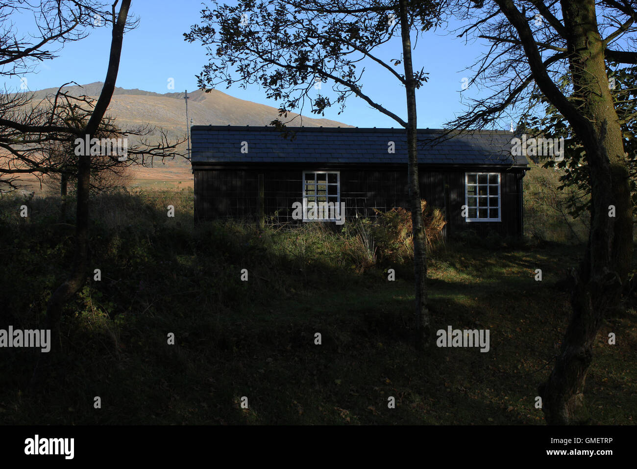 Piccola casa dalla stazione Foto Stock