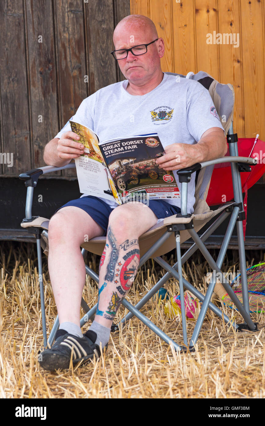 Tarrant Hinton, Dorset, Regno Unito. 25 Agosto, 2016. I visitatori accorrono in Tarrant Hinton per il primo giorno del grande Dorset fiera del vapore. La manifestazione si snoda fino a lunedì e attirerà 200.000 visitatori con il showground che copre più di 600 acri. Credito: Carolyn Jenkins/Alamy Live News Foto Stock