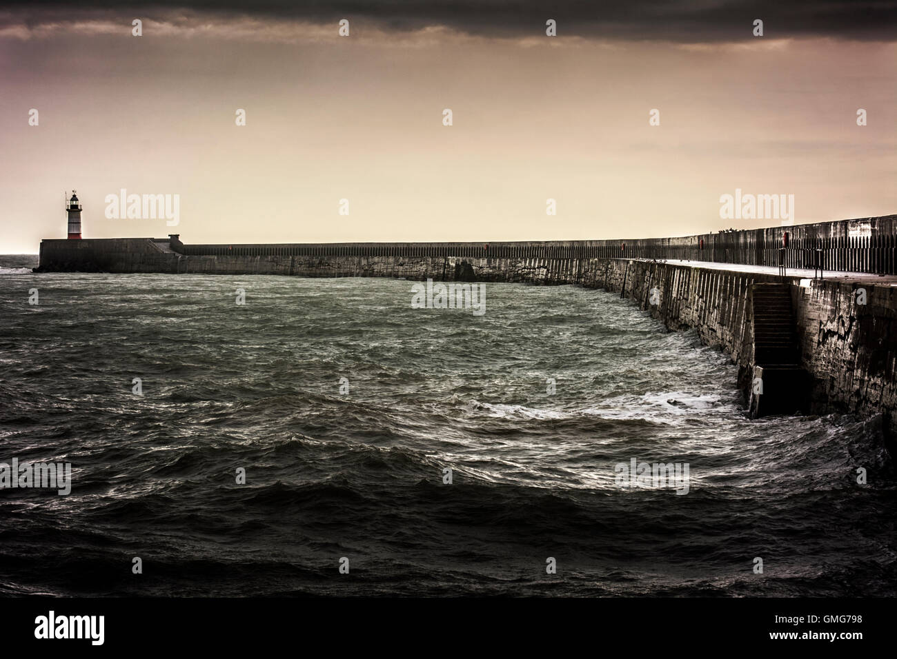 Molo Ovest, Newhaven, East Sussex, Inghilterra Foto Stock