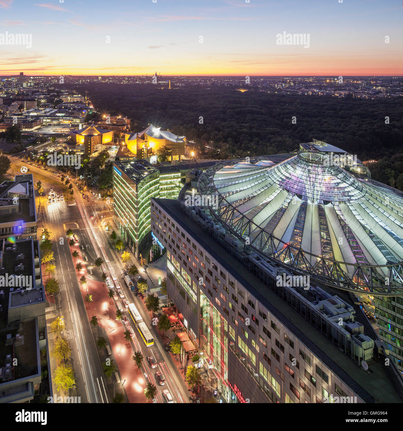 Vista panoramica dal Kollhoff Tower, il Sony Center , Berlino, Germania, Foto Stock