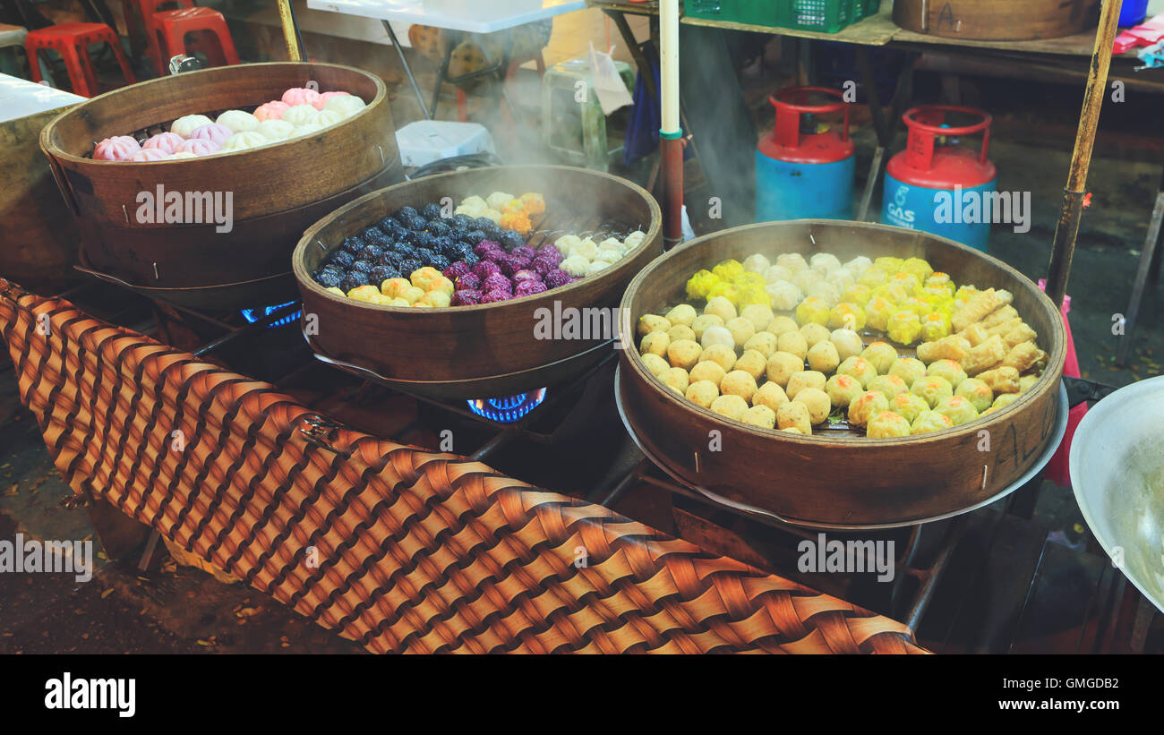 Tradizionale mercato asiatico Foto Stock