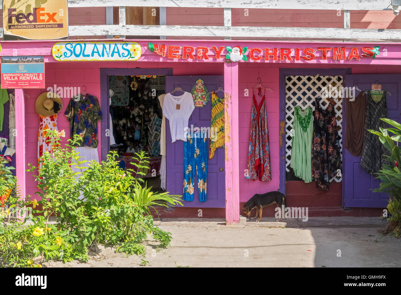 Negozio di abbigliamento Port Elizabeth Grenadines St Vincent West Indies Foto Stock