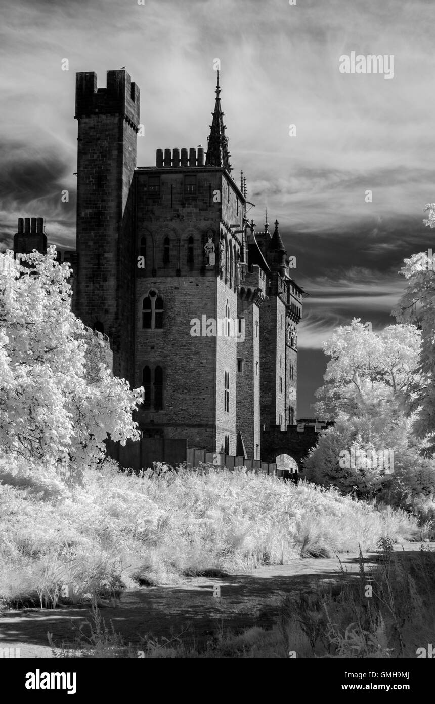 Castel di Cardiff in numero a infrarossi 3616 Foto Stock