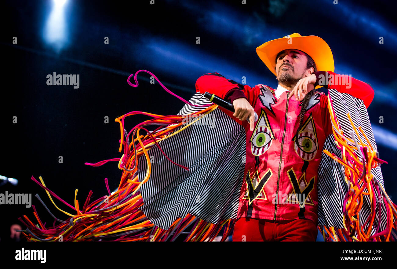 LAS VEGAS NV - Novembre 18, 2015: ***COPERTURA CASA*** Cafe Tacuba esegue in corrispondenza del giunto al Hard Rock Hotel in Las Vegas NV il 18 novembre 2015. Credito: Erik Kabik fotografia/ MediaPunch Foto Stock