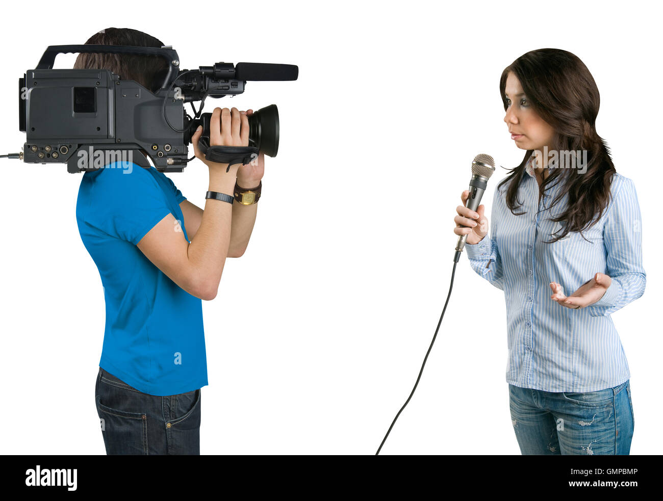 Reporter TV presentazione delle notizie in studio, isolato su bianco bac Foto Stock