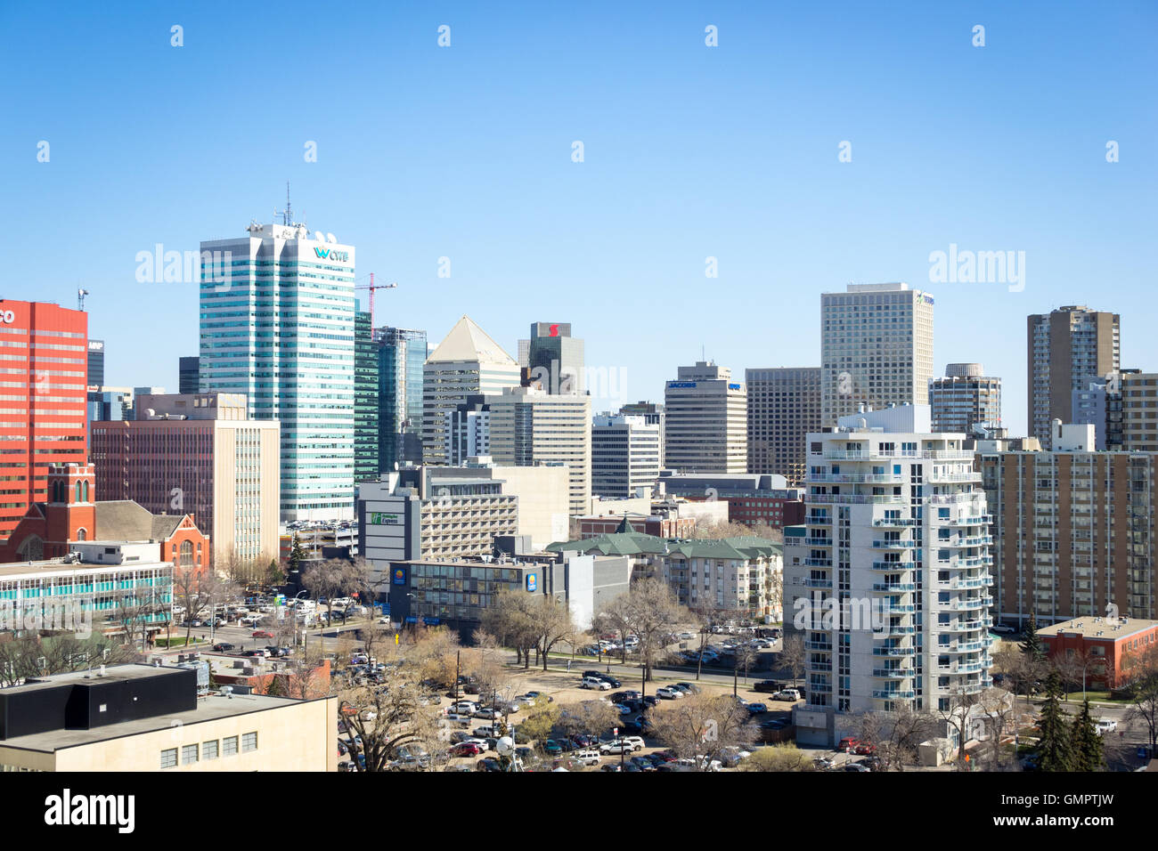 Lo skyline di Edmonton, Alberta, Canada, all'inizio della primavera. Foto Stock