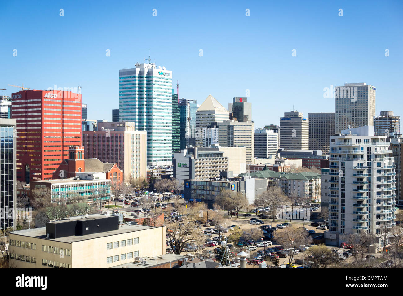 Lo skyline di Edmonton, Alberta, Canada, all'inizio della primavera. Foto Stock