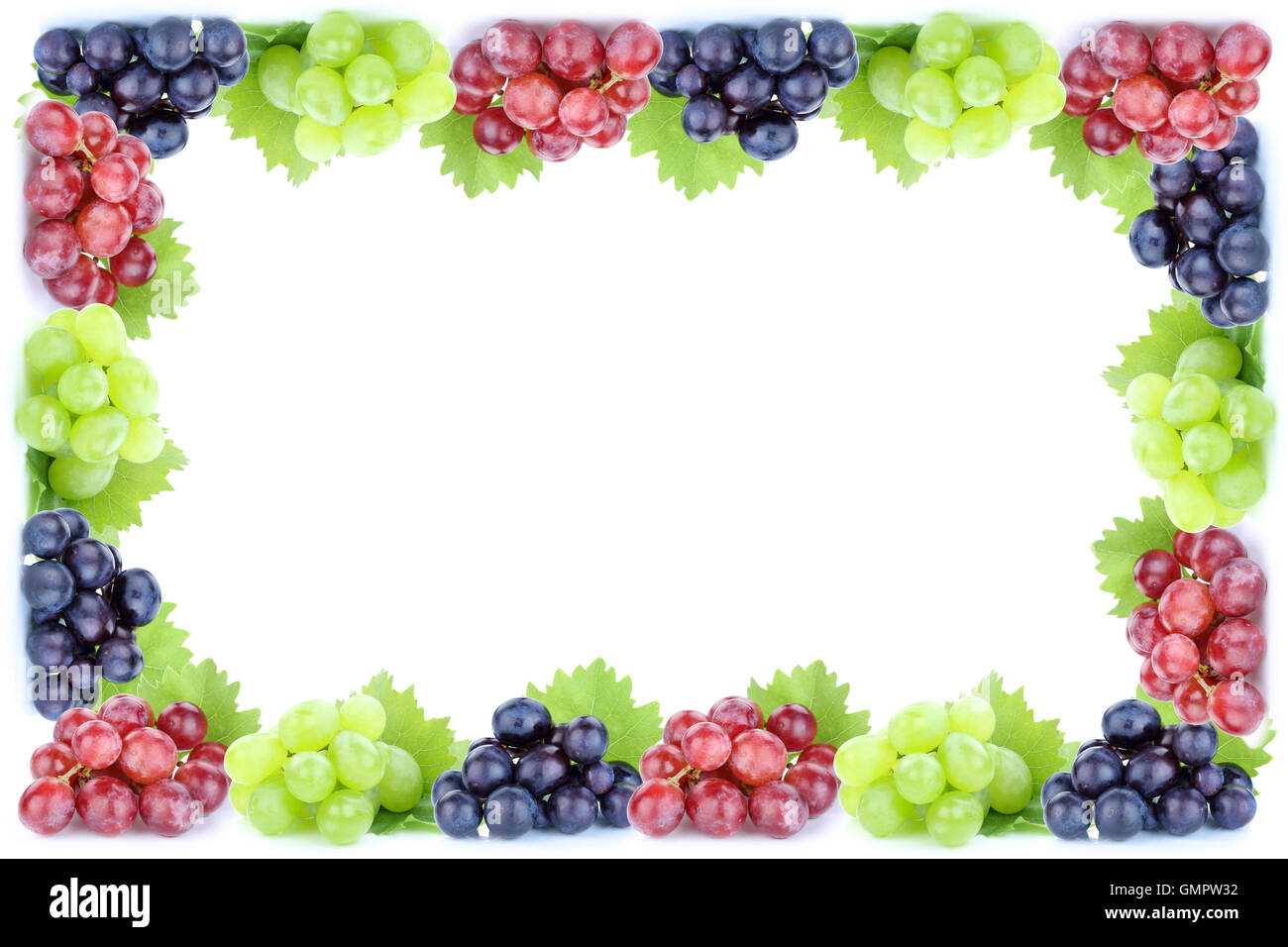 Uve rosso verde blu frutti isolati su uno sfondo bianco copyspace telaio spazio copia Foto Stock
